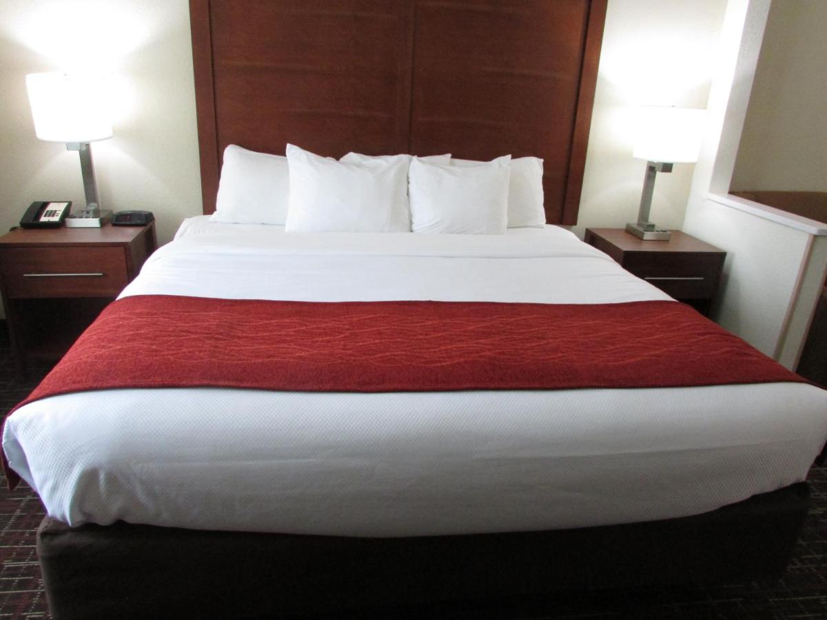 King Suite - Non-Smoking at Comfort Inn Wichita Falls Near University