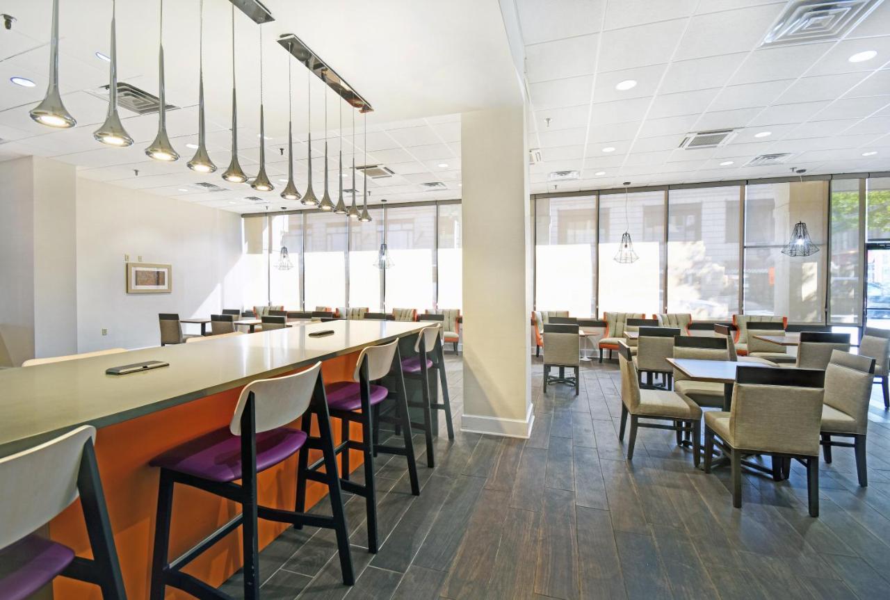  | Holiday Inn - Memphis Downtown - Beale St., an IHG Hotel