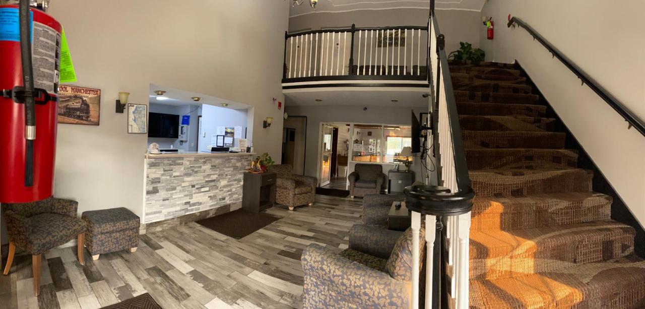 | Adams Inn and Suites