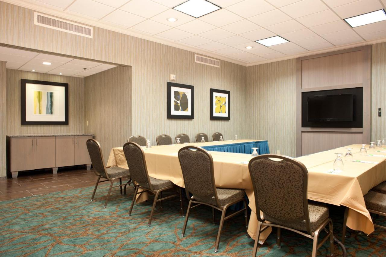 | Holiday Inn Rock Island-Quad Cities, an IHG Hotel