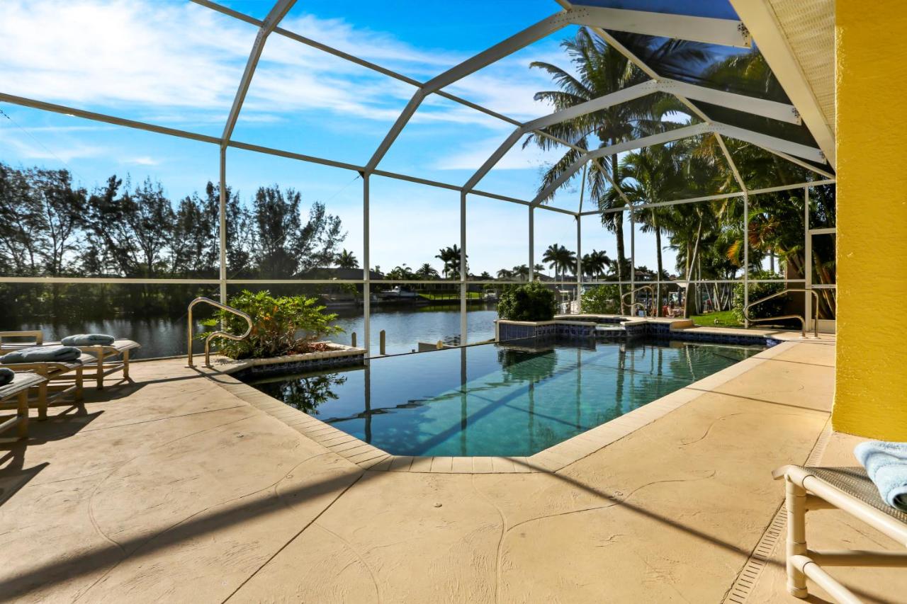 | Villa Merrick