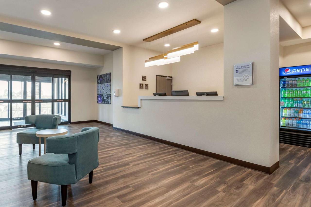  | Sleep Inn Waukee-West Des Moines