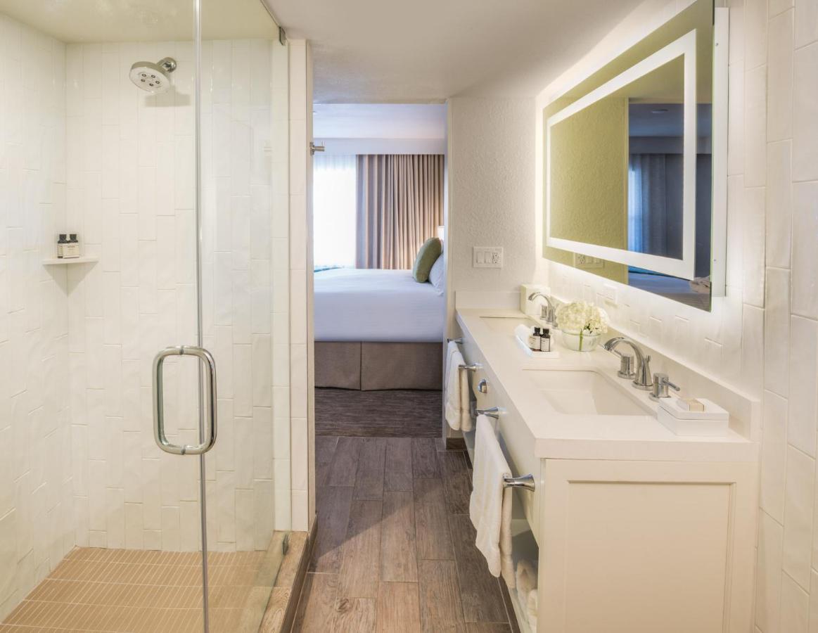 | Beach House Suites by the Don CeSar
