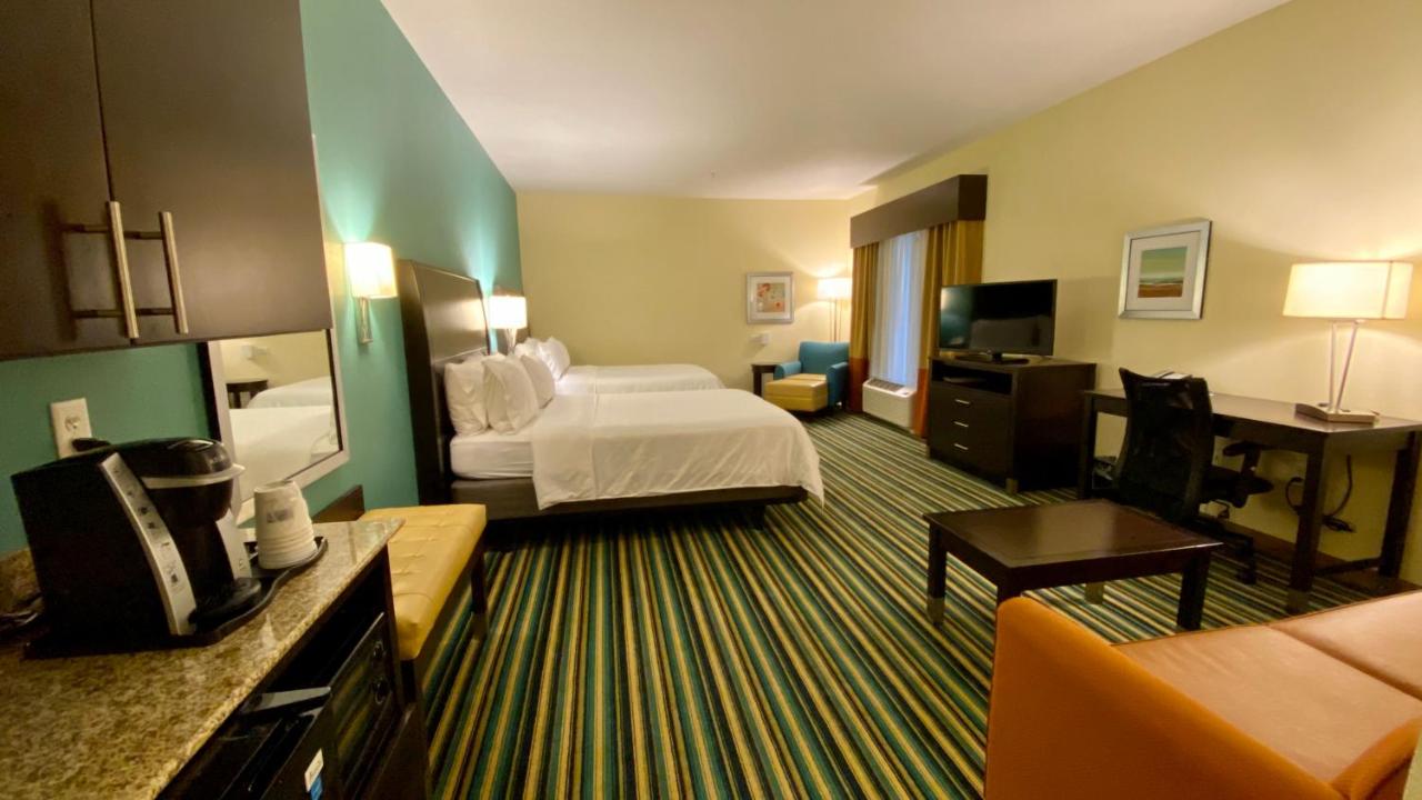  | Holiday Inn Express & Suites Orlando East - UCF Area