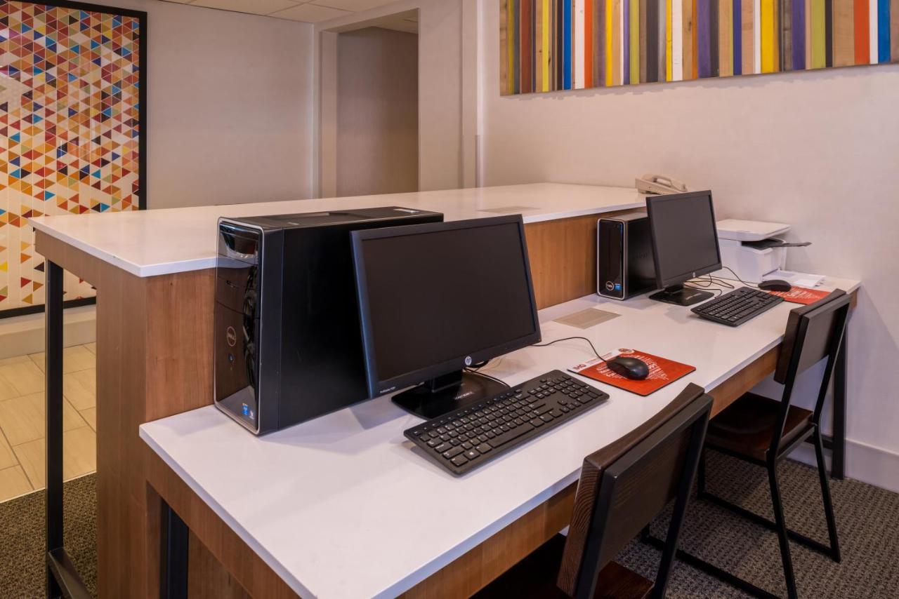 | Holiday Inn Express Sierra Vista, an IHG Hotel