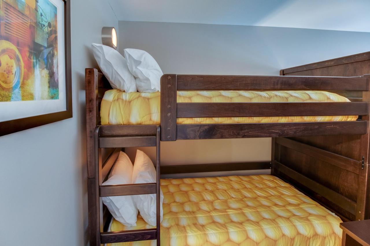 Kids Suite - Non-Smoking at Holiday Inn Express & Suites Union City by IHG