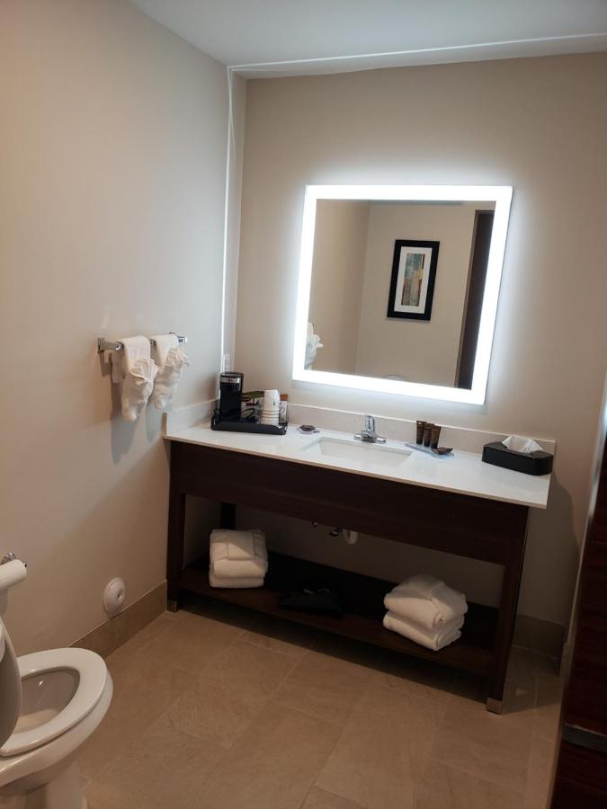 Deluxe Queen Room with Two Queen Beds and Bath Tub - Mobility/Hearing Accessible - Non-Smoking at Wingate by Wyndham Christiansburg