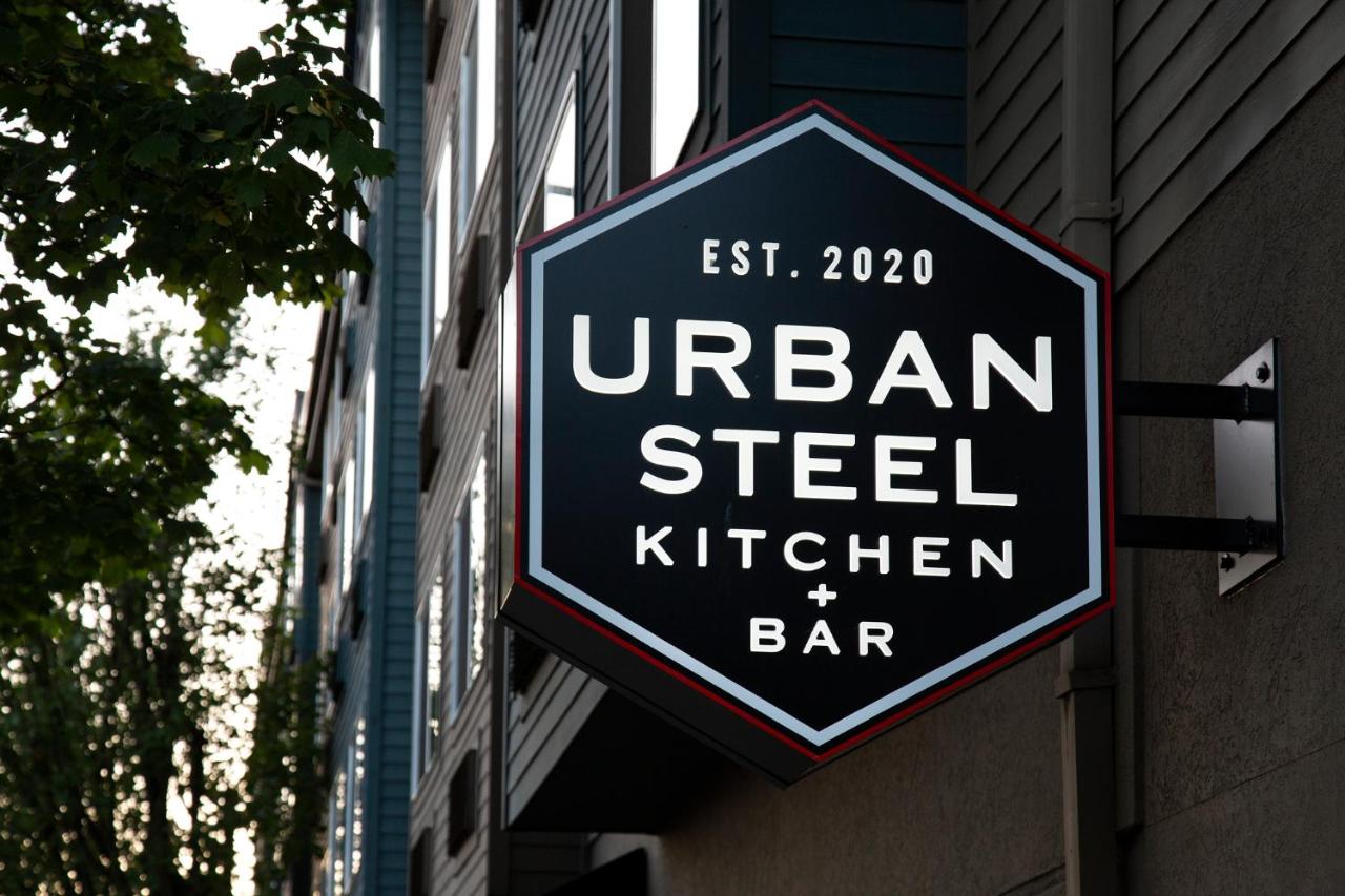 | Silver Cloud Hotel - Portland