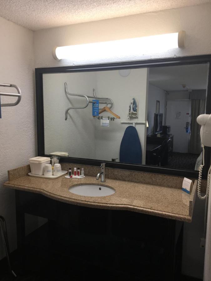 Deluxe King Room with Bath Tub - Mobility/Hearing Accessible - Non-Smoking at Days Inn by Wyndham Stuart