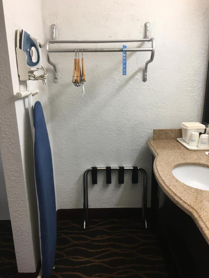 Standard Double Room - Mobility Access/Non-Smoking at Days Inn by Wyndham Stuart