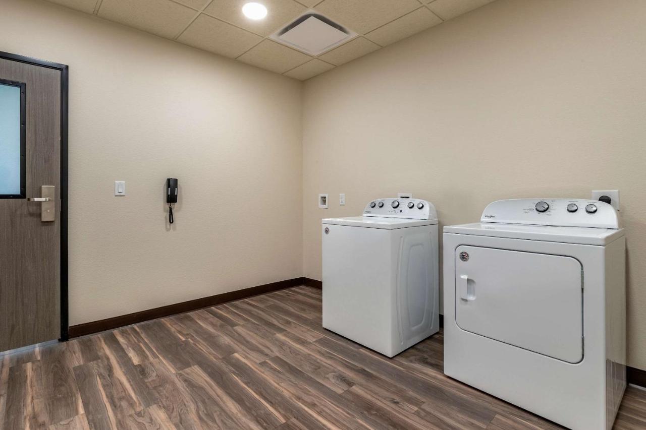 | MainStay Suites Waukee-West Des Moines