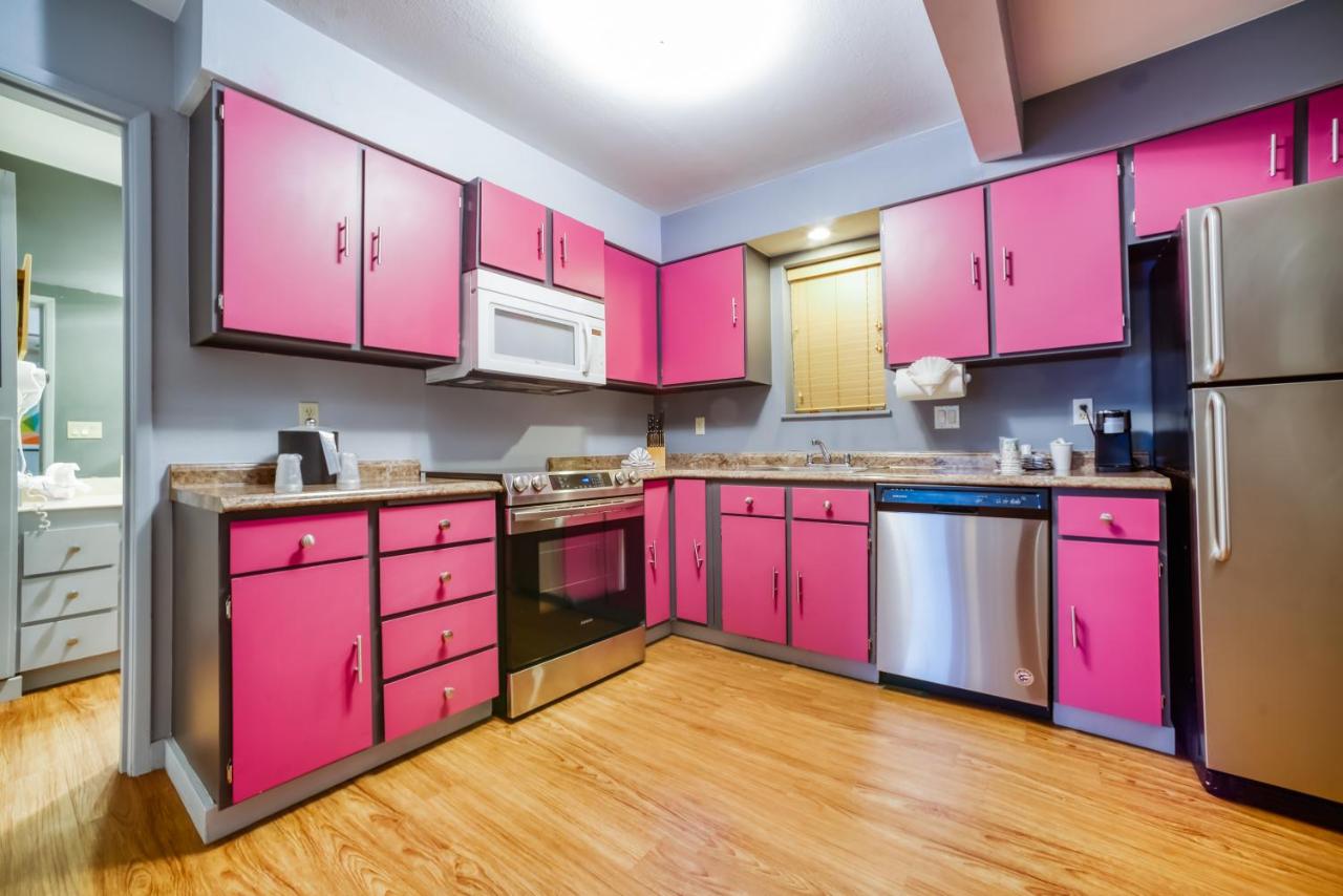 One-Bedroom Suite with Kitchen at Inn At Seaside