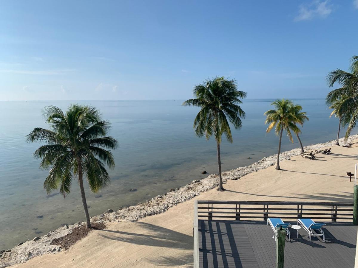 | Caloosa Cove Resort - With Full Kitchens