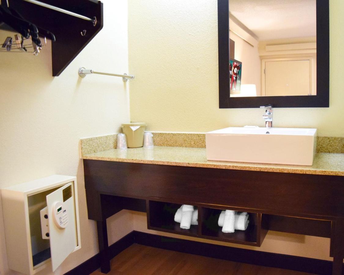 Standard King Room Smoke Free at Red Roof Inn PLUS+ University at Buffalo - Amherst
