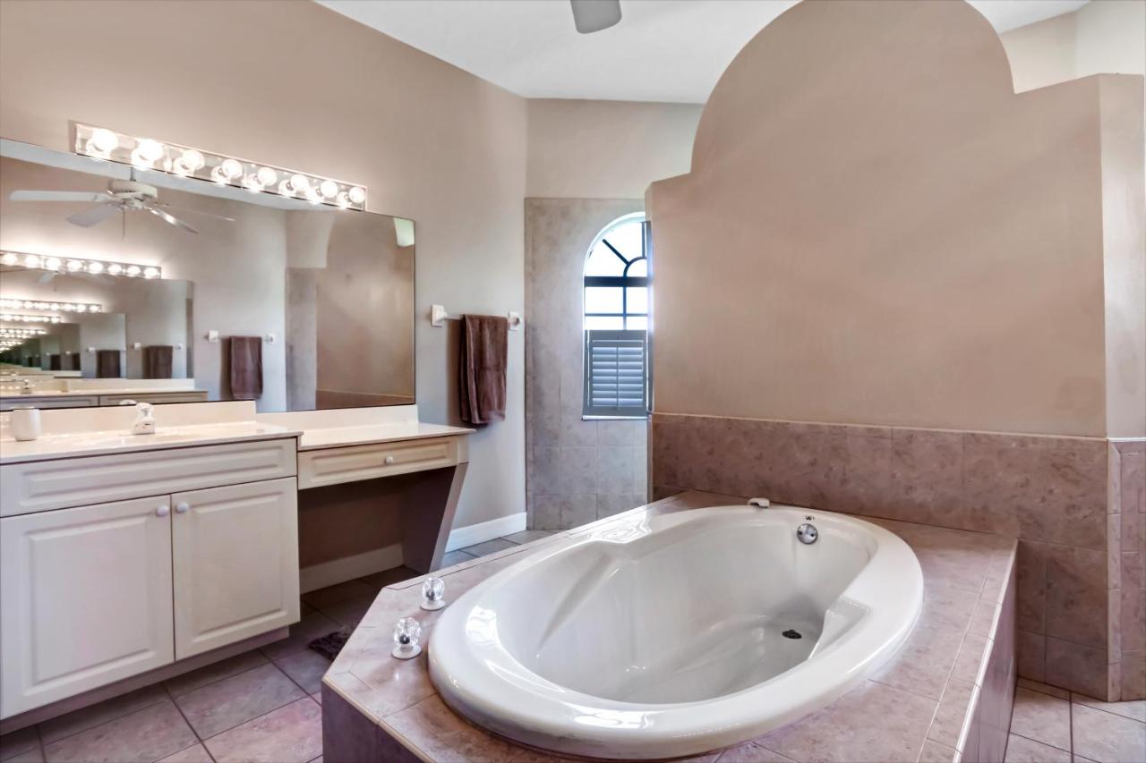 | Villa Messina