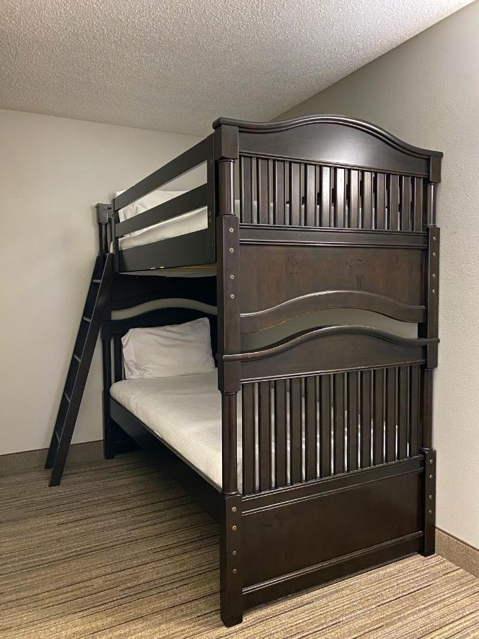 Family Room at Holiday Inn Express & Suites Somerset Central by IHG
