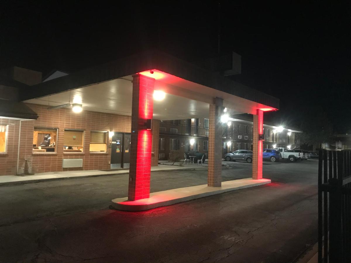 | Econo Lodge Salina Scenic Route 89 & I-70