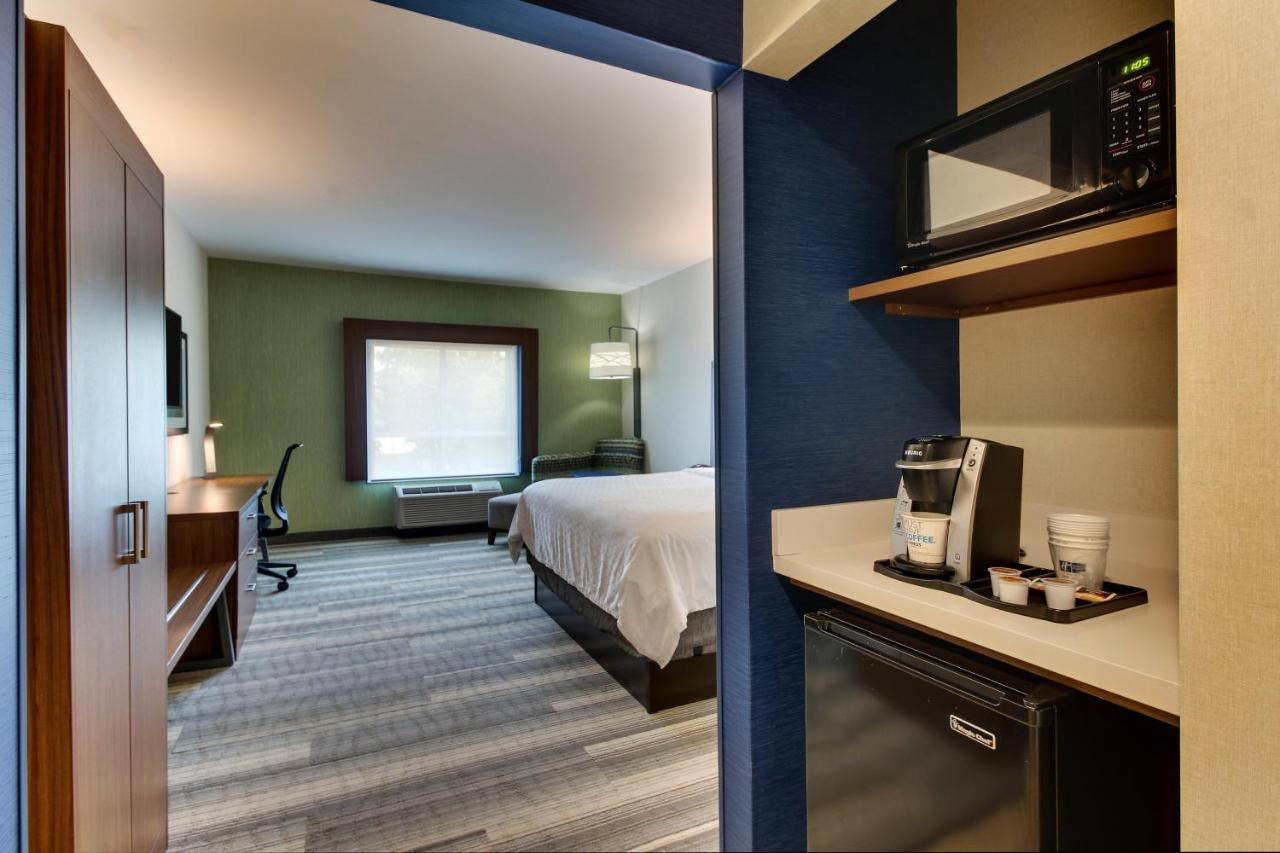  | Holiday Inn Express & Suites Ithaca