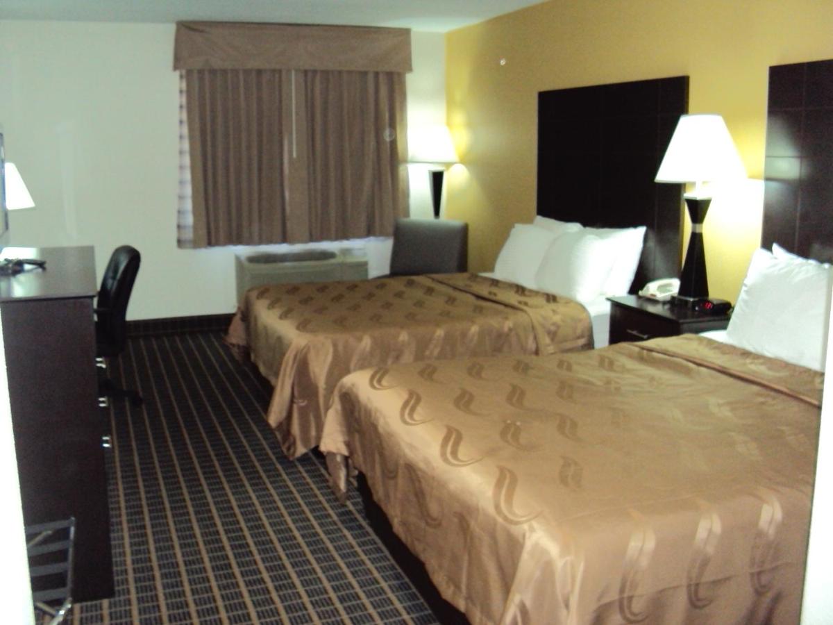 Double Room with Two Double Beds - Accessible/Non-Smoking at Quality Inn Carbondale University area