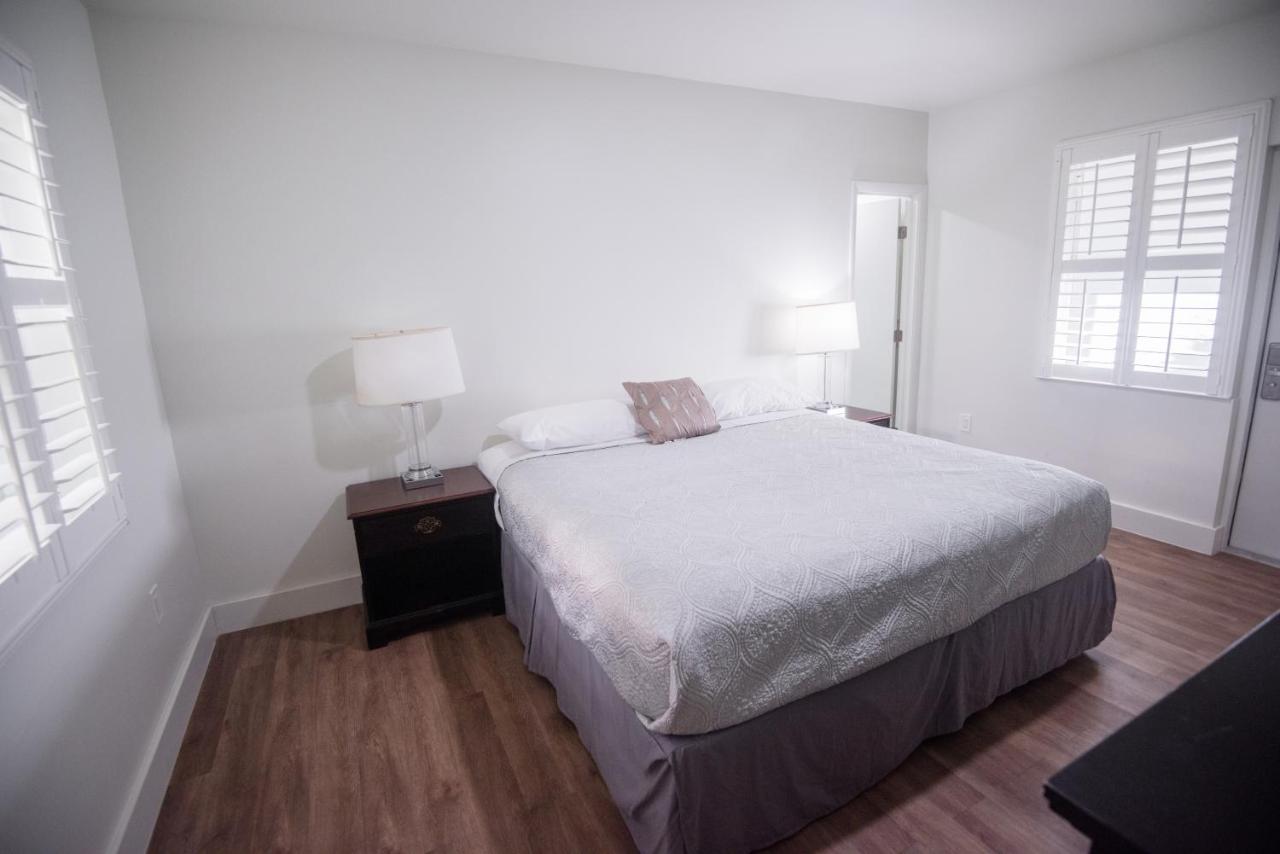 Queen Room at The Drift Hotel