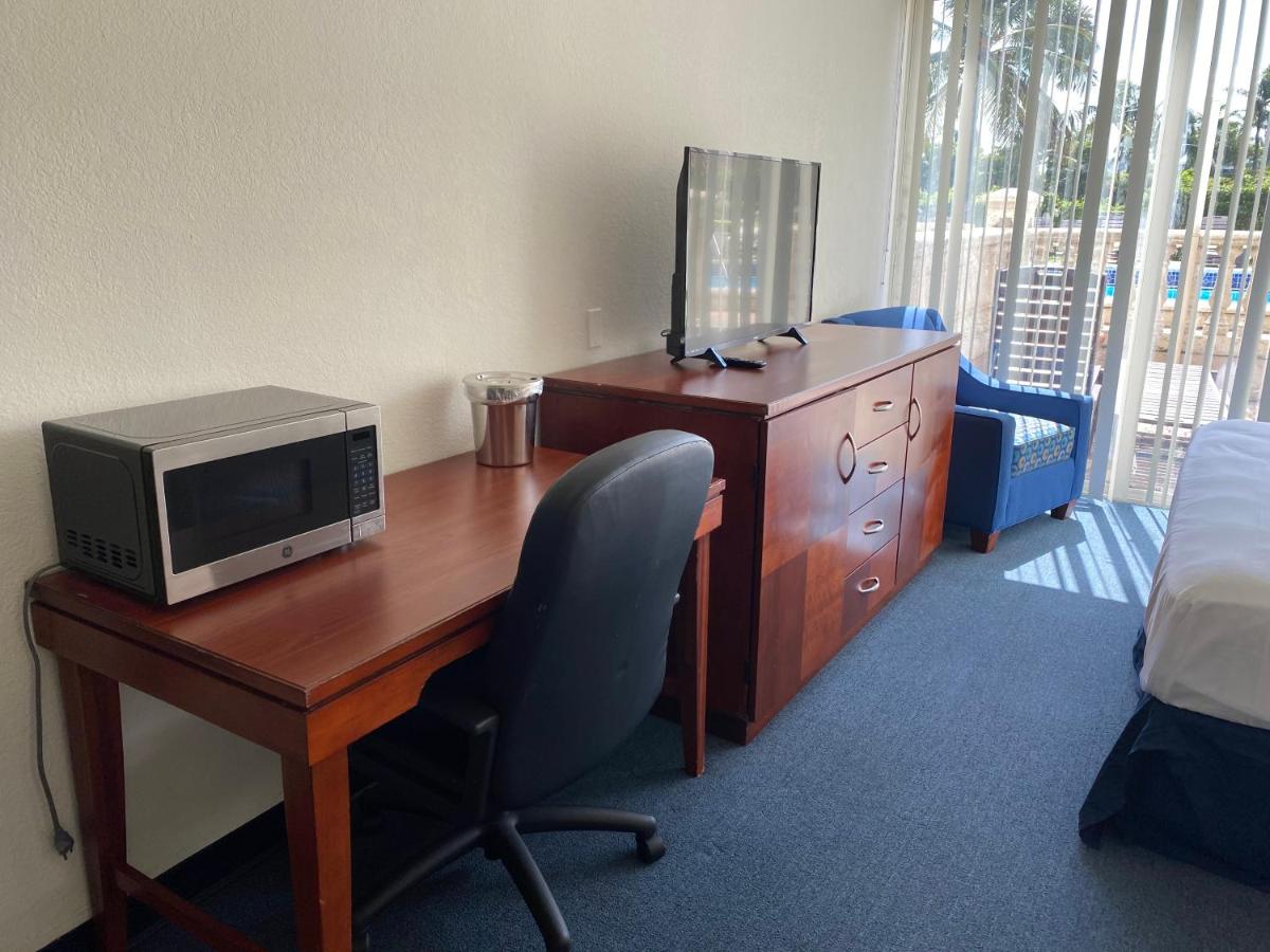  | Miami Gardens Inn & Suites