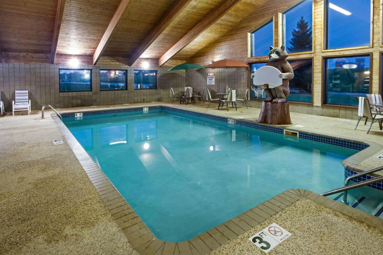 | AmericInn by Wyndham Tomah
