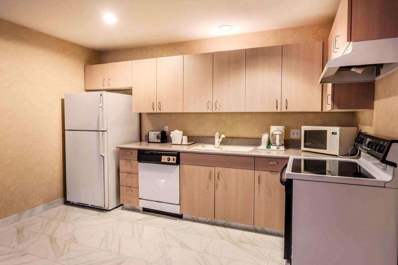 | Quality Inn Arlington