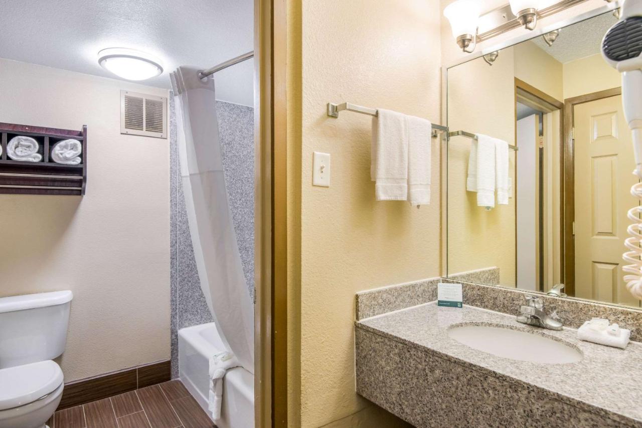 King Room - Non-Smoking at Quality Inn Sweetwater I-20