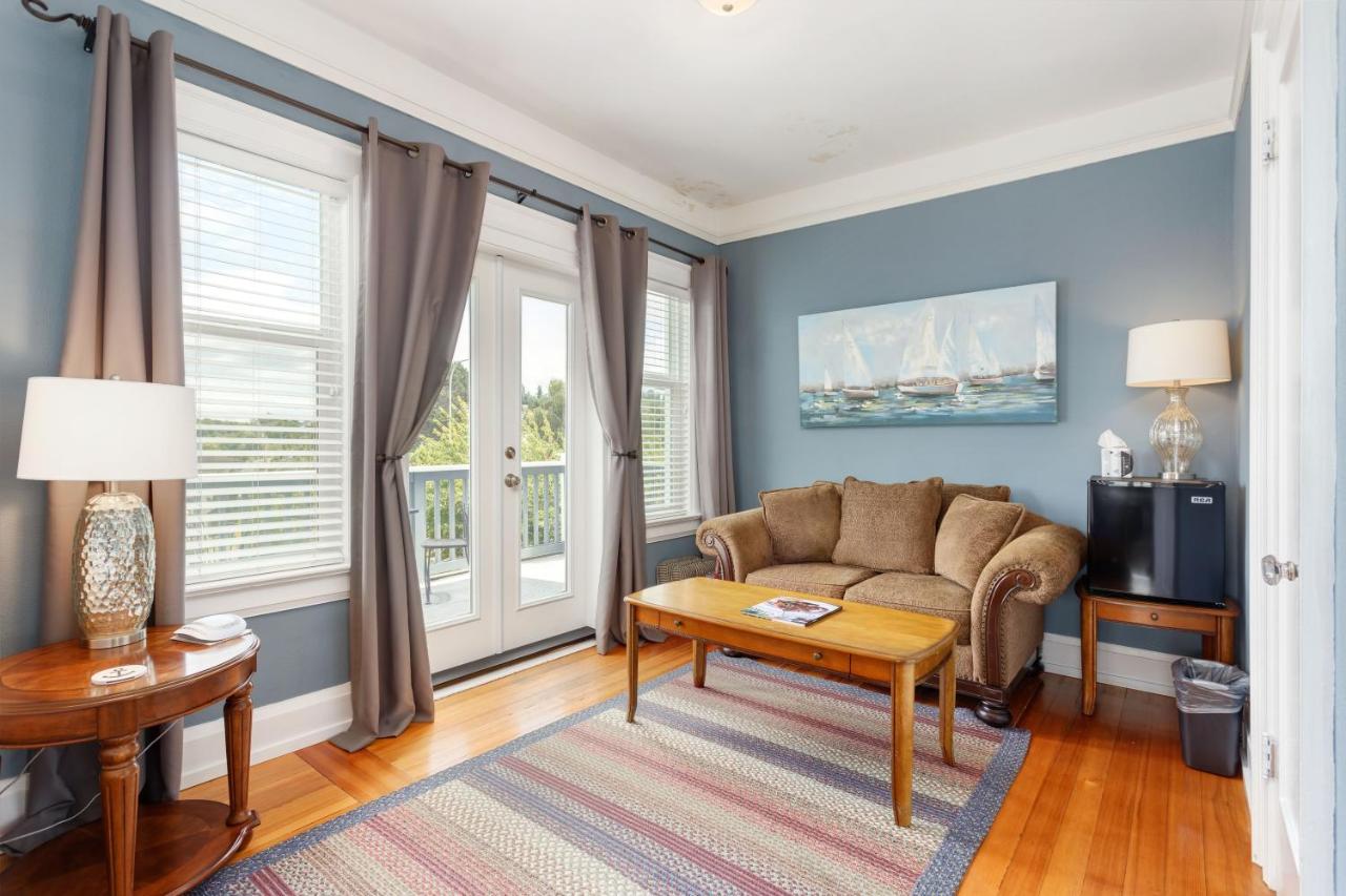 | Nantucket Inn - Anacortes