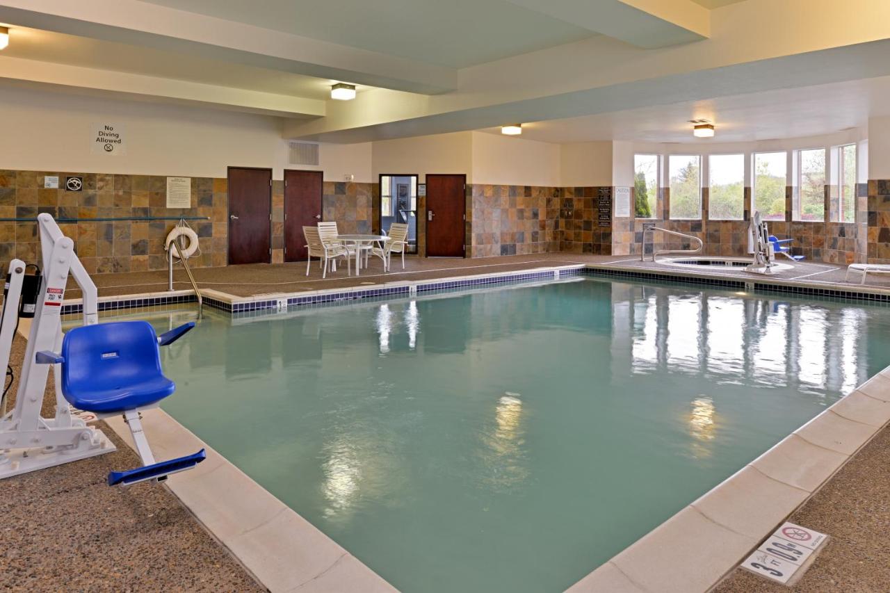  | Holiday Inn Express Hotel & Suites Albany, an IHG Hotel