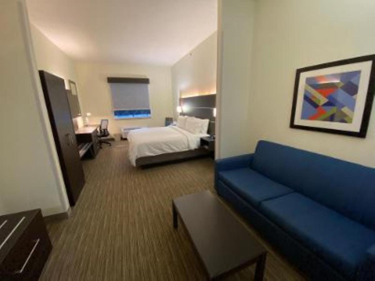 | Holiday Inn Express Hotel & Suites- Gadsden, an IHG Hotel