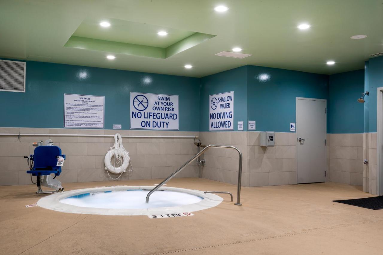 | Holiday Inn Express & Suites Florence I-95 & I-20 Civic Ctr, an IHG Hotel