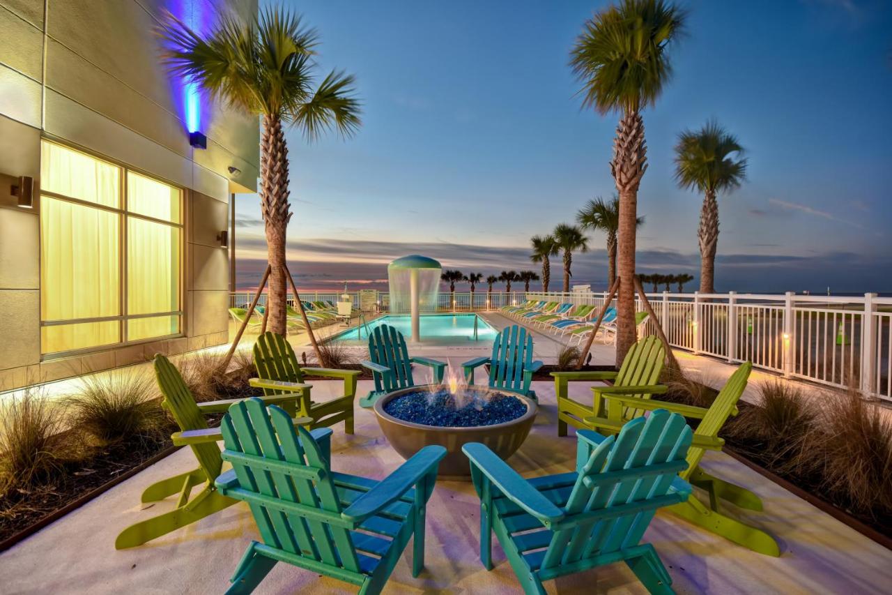 | Holiday Inn Express & Suites - Galveston Beach, an IHG Hotel