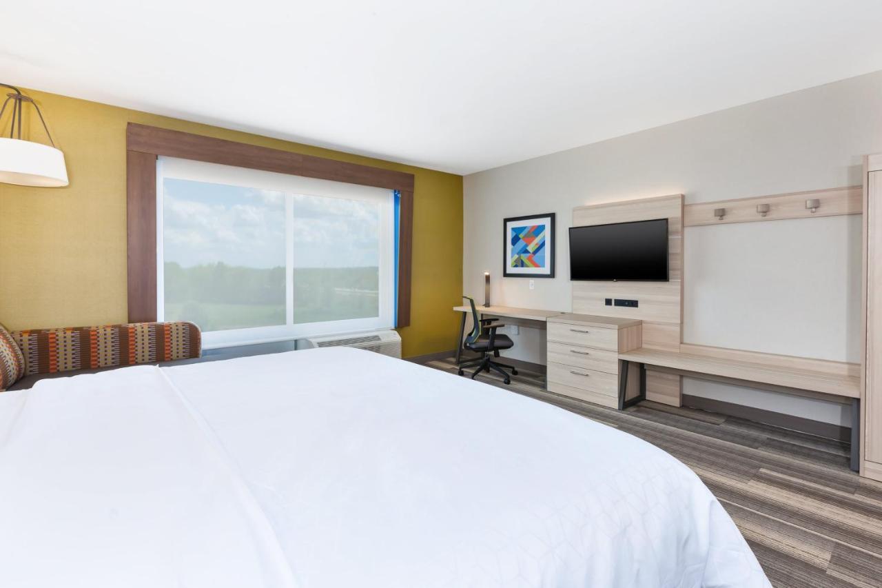 King Room - Mobility Access/Hearing Accessible at Holiday Inn Express & Suites Grand Rapids Airport - South by IHG