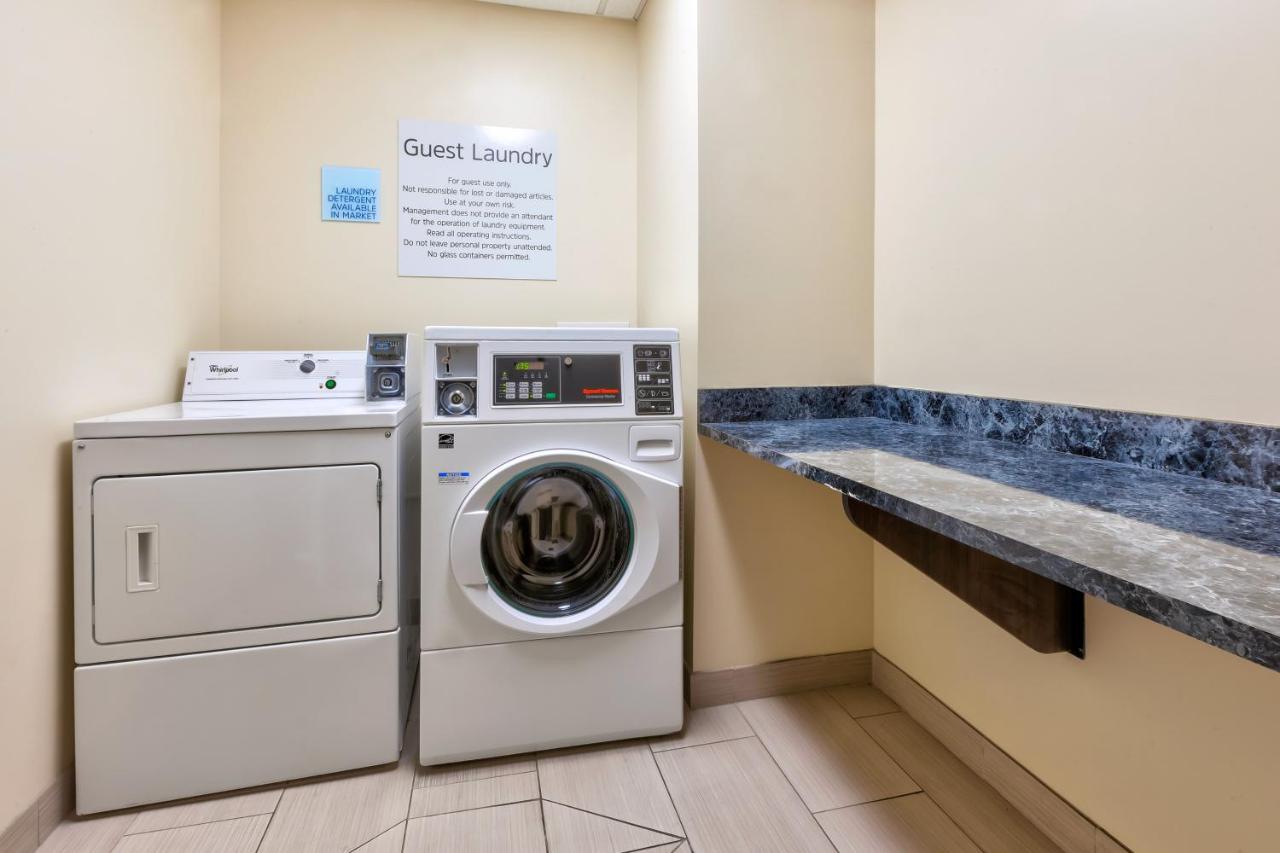  | Holiday Inn Express & Suites - Effingham, an IHG Hotel