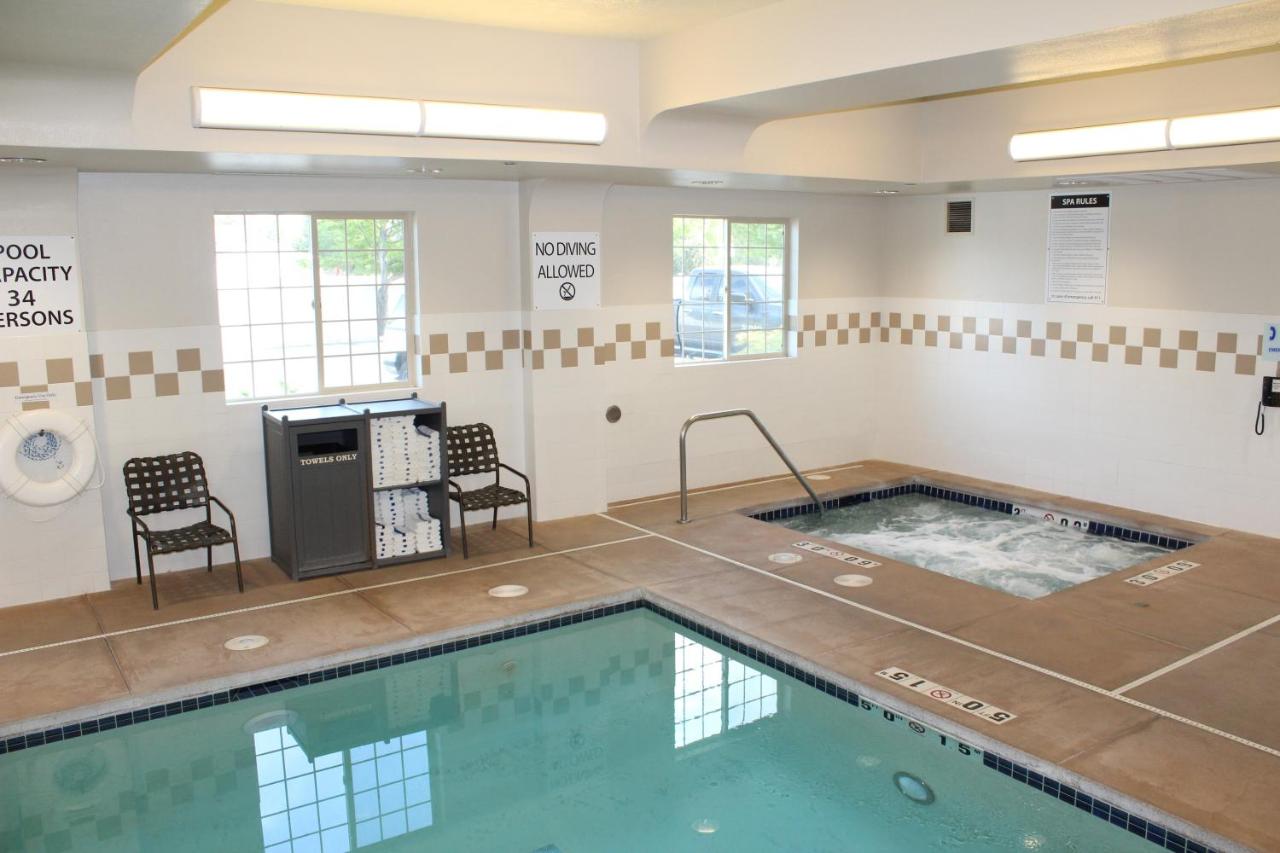 | Holiday Inn Express & Suites Cheney, an IHG Hotel