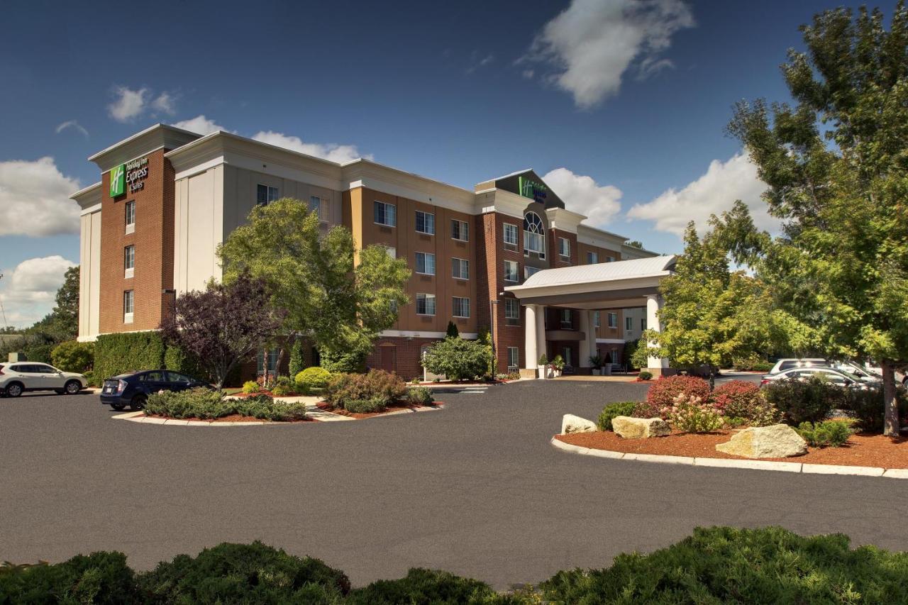 | Holiday Inn Express Hotel & Suites Middleboro Raynham, an IHG Hotel
