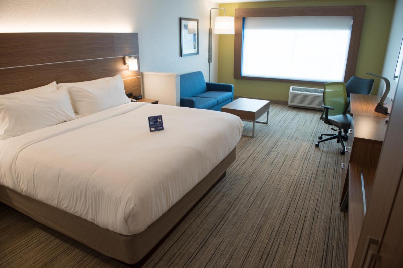 | Holiday Inn Express & Suites Mishawaka - South Bend, an IHG Hotel