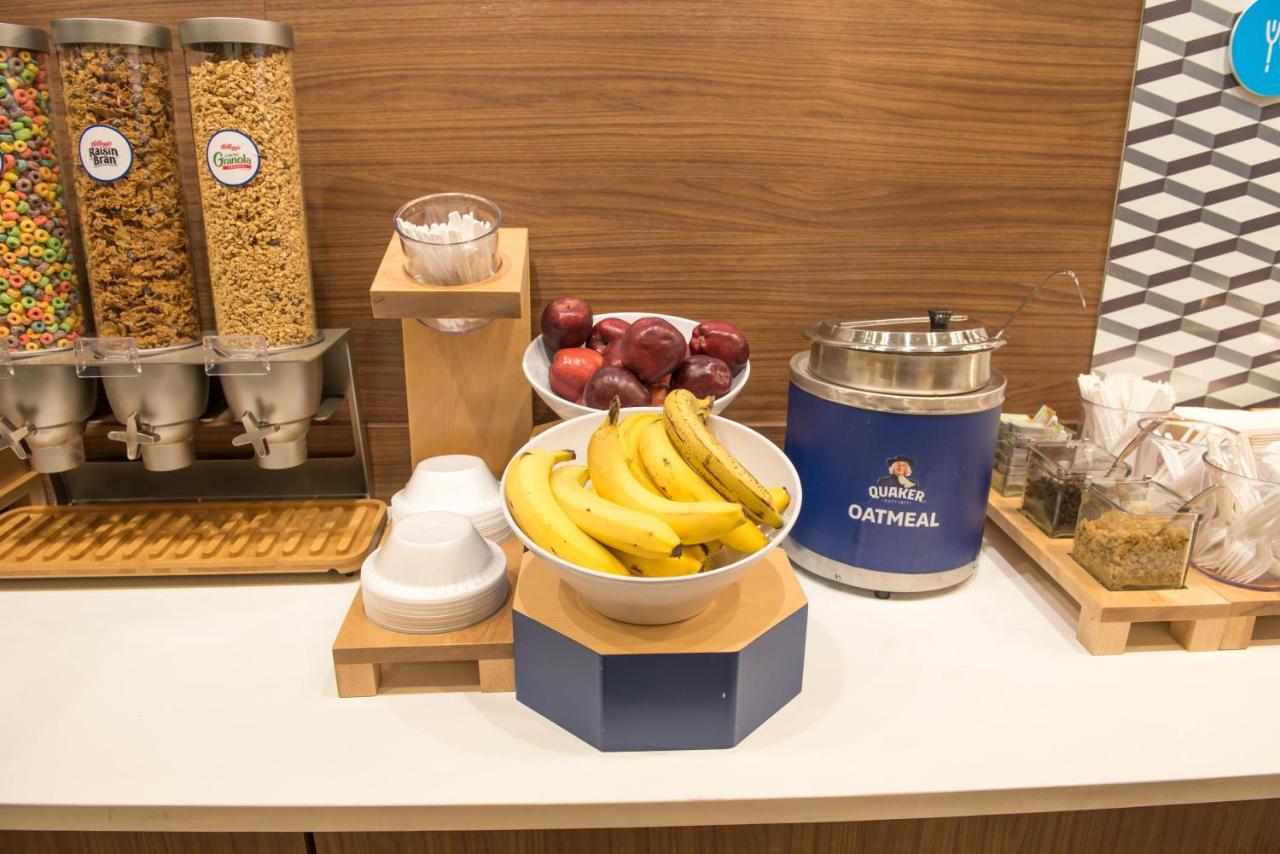  | Holiday Inn Express & Suites Mishawaka - South Bend, an IHG Hotel