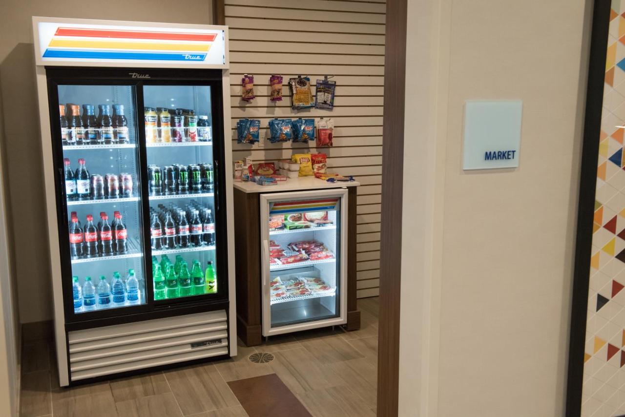 | Holiday Inn Express & Suites Mishawaka - South Bend, an IHG Hotel