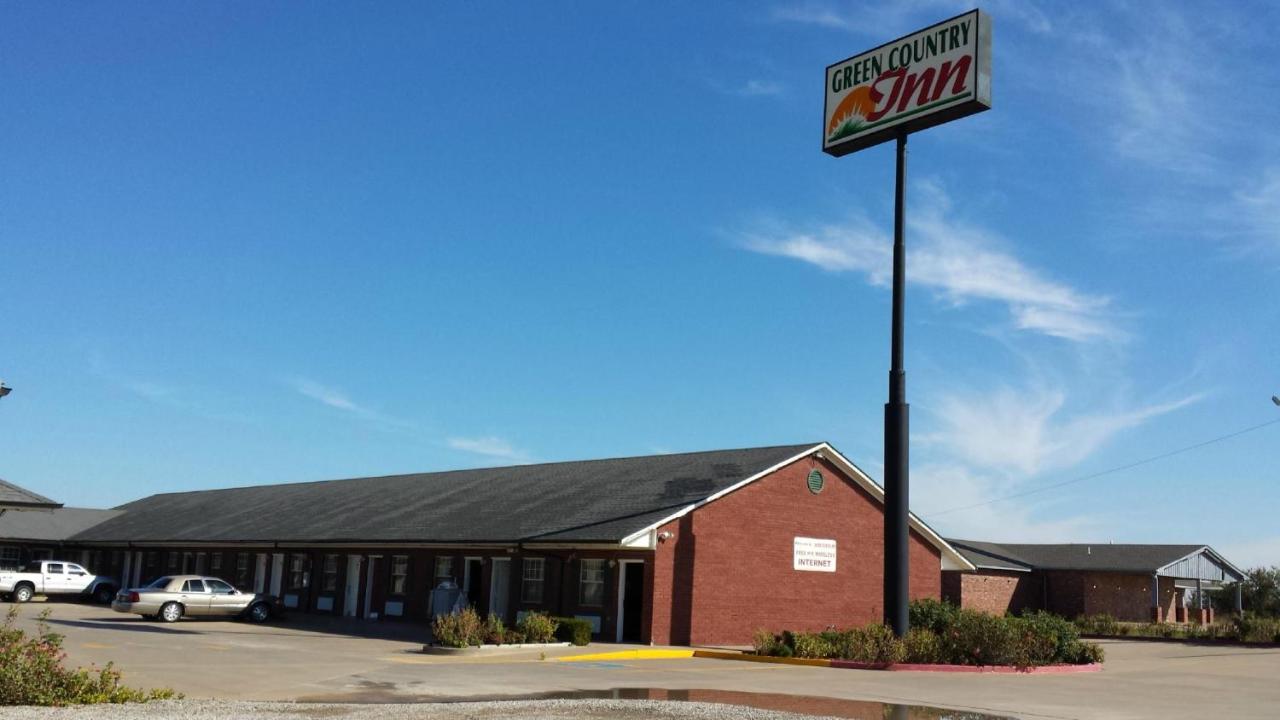 | Green Country Inn