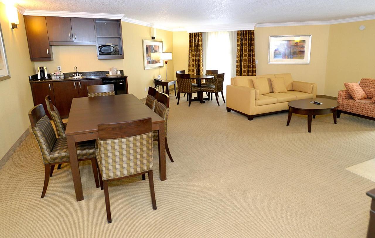  | Holiday Inn Hotel & Suites San Mateo-San Francisco SFO, an IHG Hotel