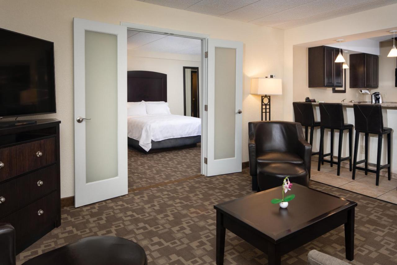  | Holiday Inn and Suites Charleston West, an IHG Hotel