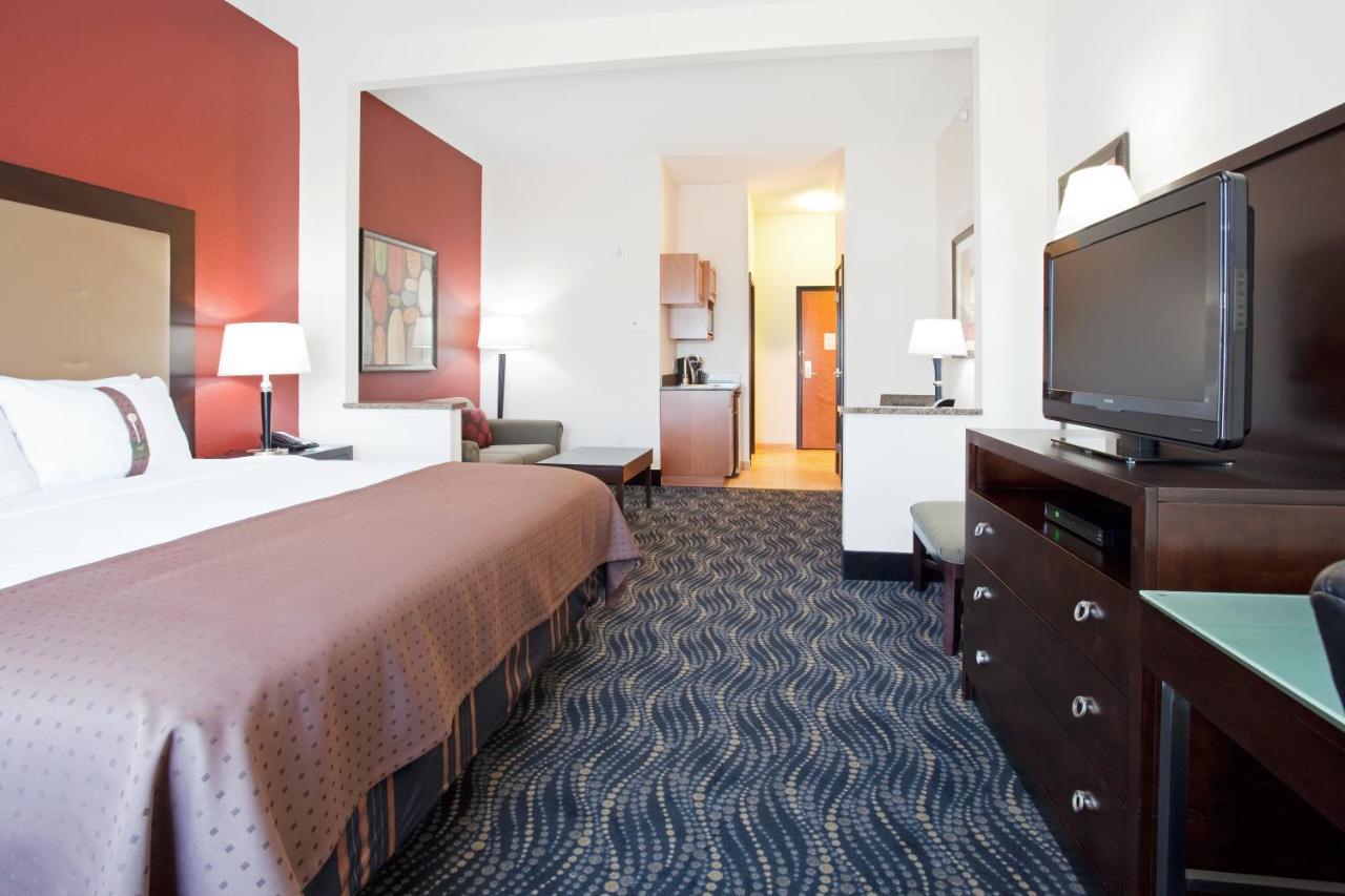 King Suite - Non-Smoking at Holiday Inn & Suites Grand Junction-Airport by IHG