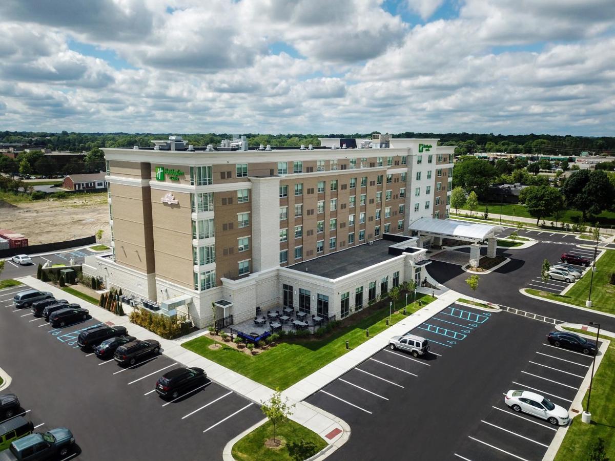  | Holiday Inn Hotel & Suites Farmington Hills - Detroit NW