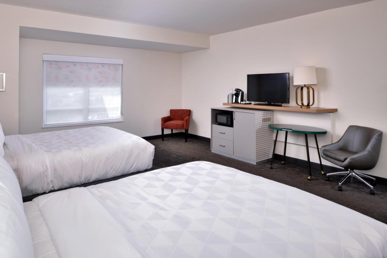  | Holiday Inn Hotel & Suites Farmington Hills - Detroit NW