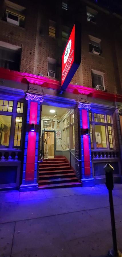 | Stuart Hotel