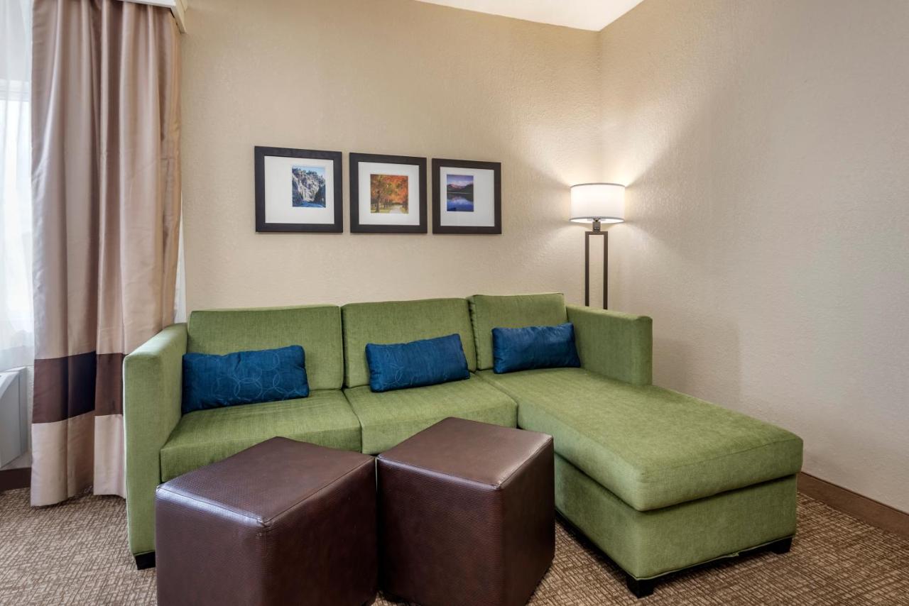 King Suite - Accessible/Non-Smoking at Comfort Inn & Suites Pueblo
