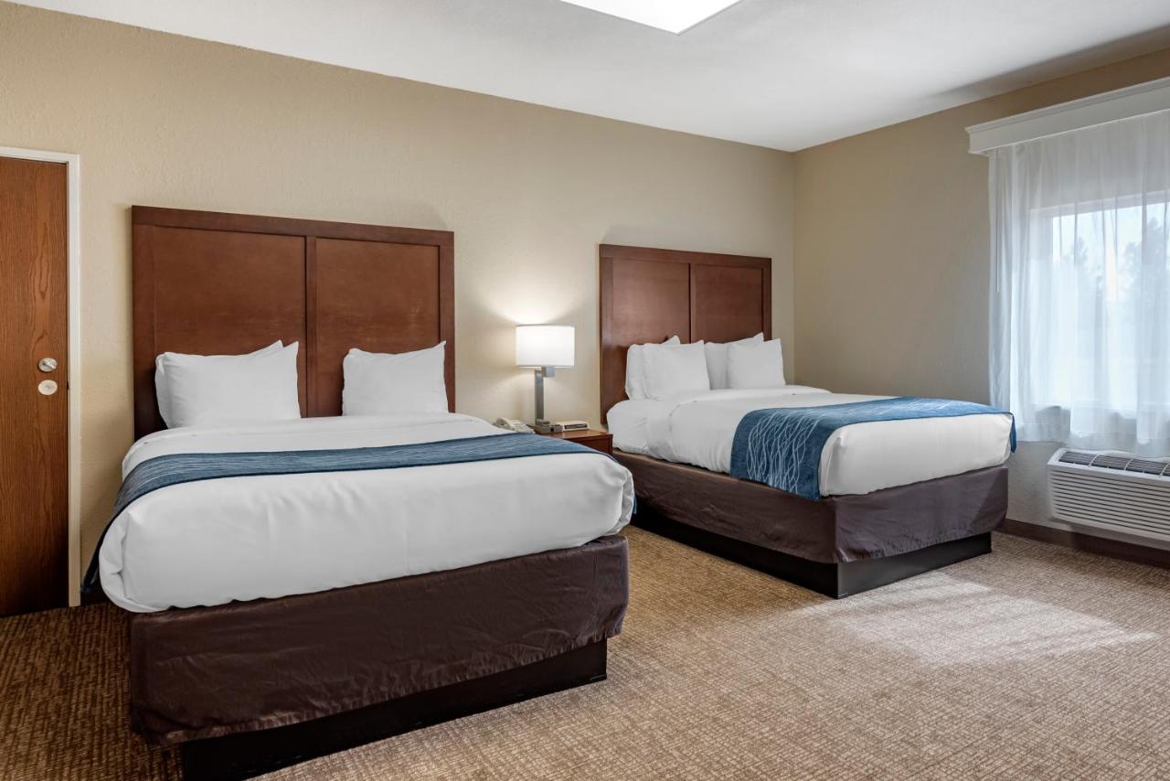 Queen Suite with Two Queen Beds - Non-Smoking at Comfort Inn & Suites Pueblo