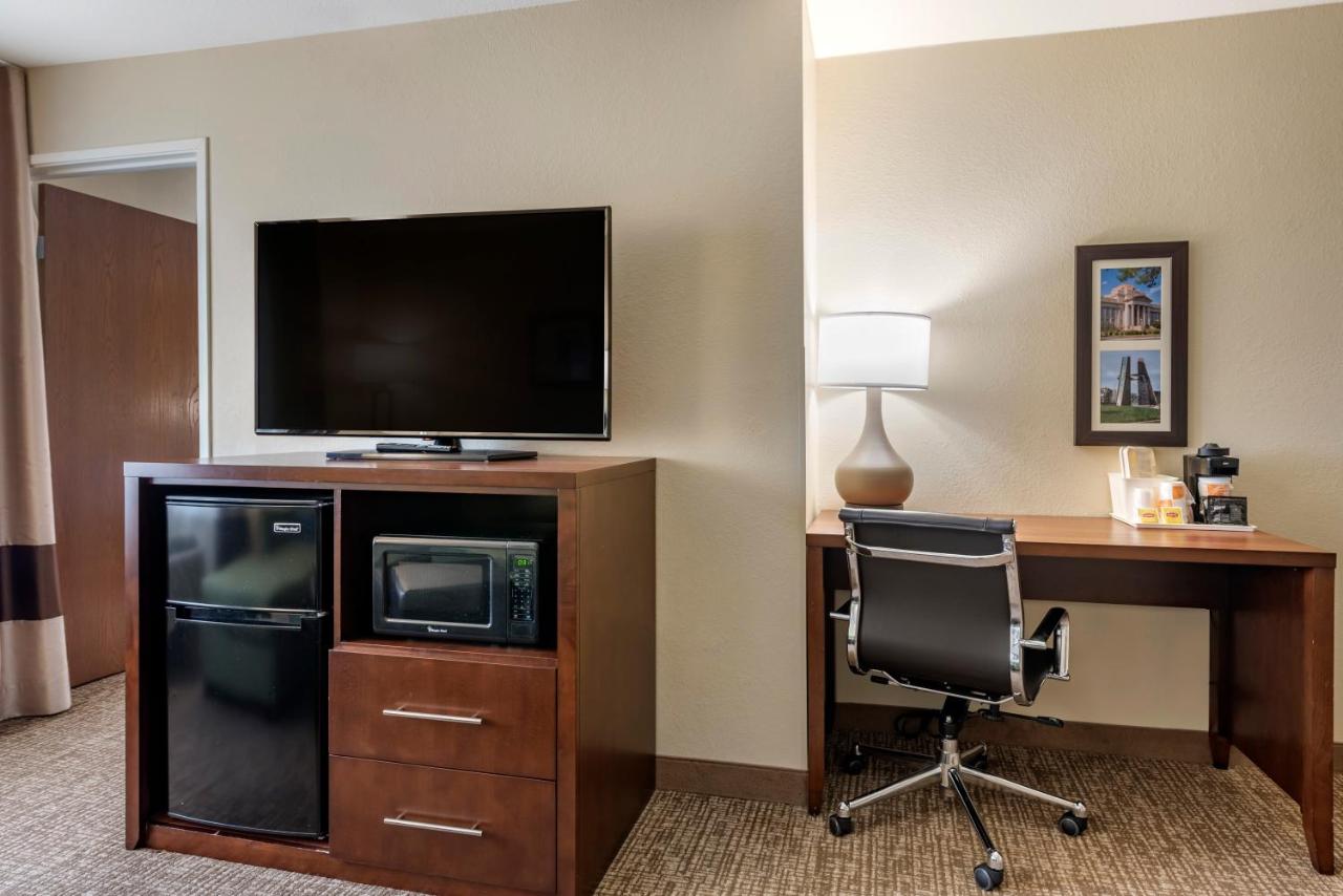 King Room with Sofabed - Non Smoking at Comfort Inn & Suites Pueblo